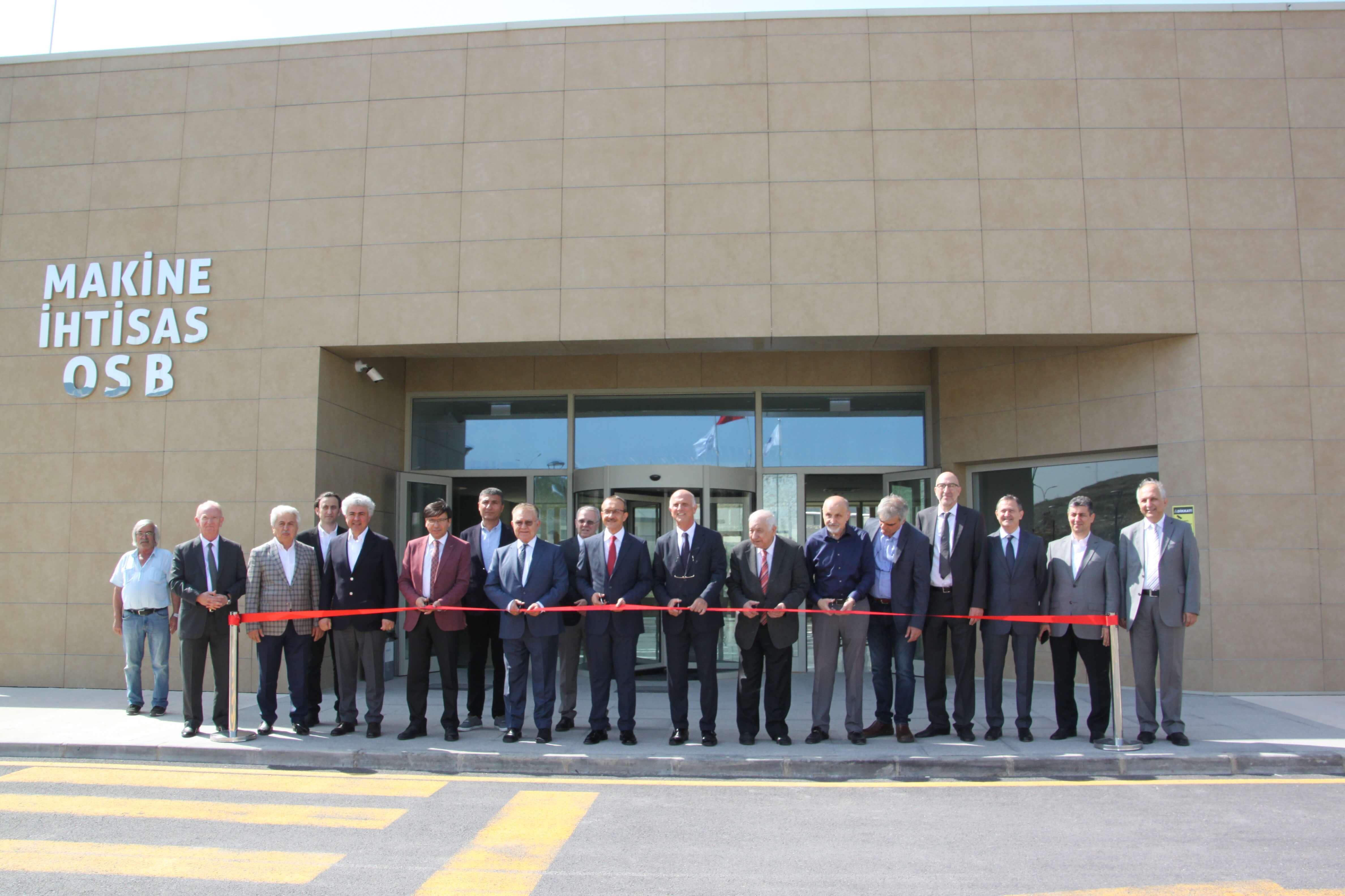 Organize Sanayi Bölgemizin yeni yönetim binasının resmi açılışını Sn. Valimiz Seddar YAVUZ ile gerçekleştirilmiştir. 